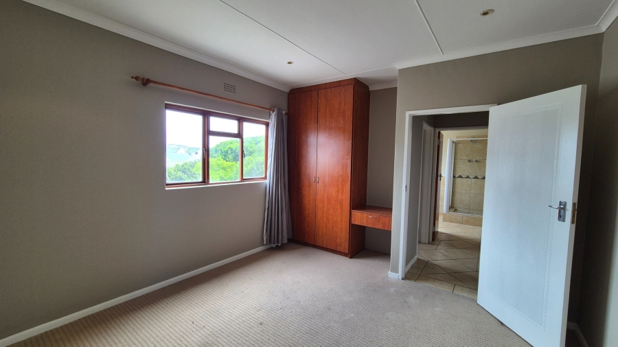 5 Bedroom Property for Sale in Country Club Western Cape